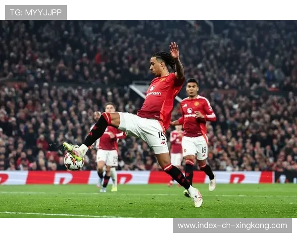 曼联后防再次引关注，冬窗达洛特转会成焦点